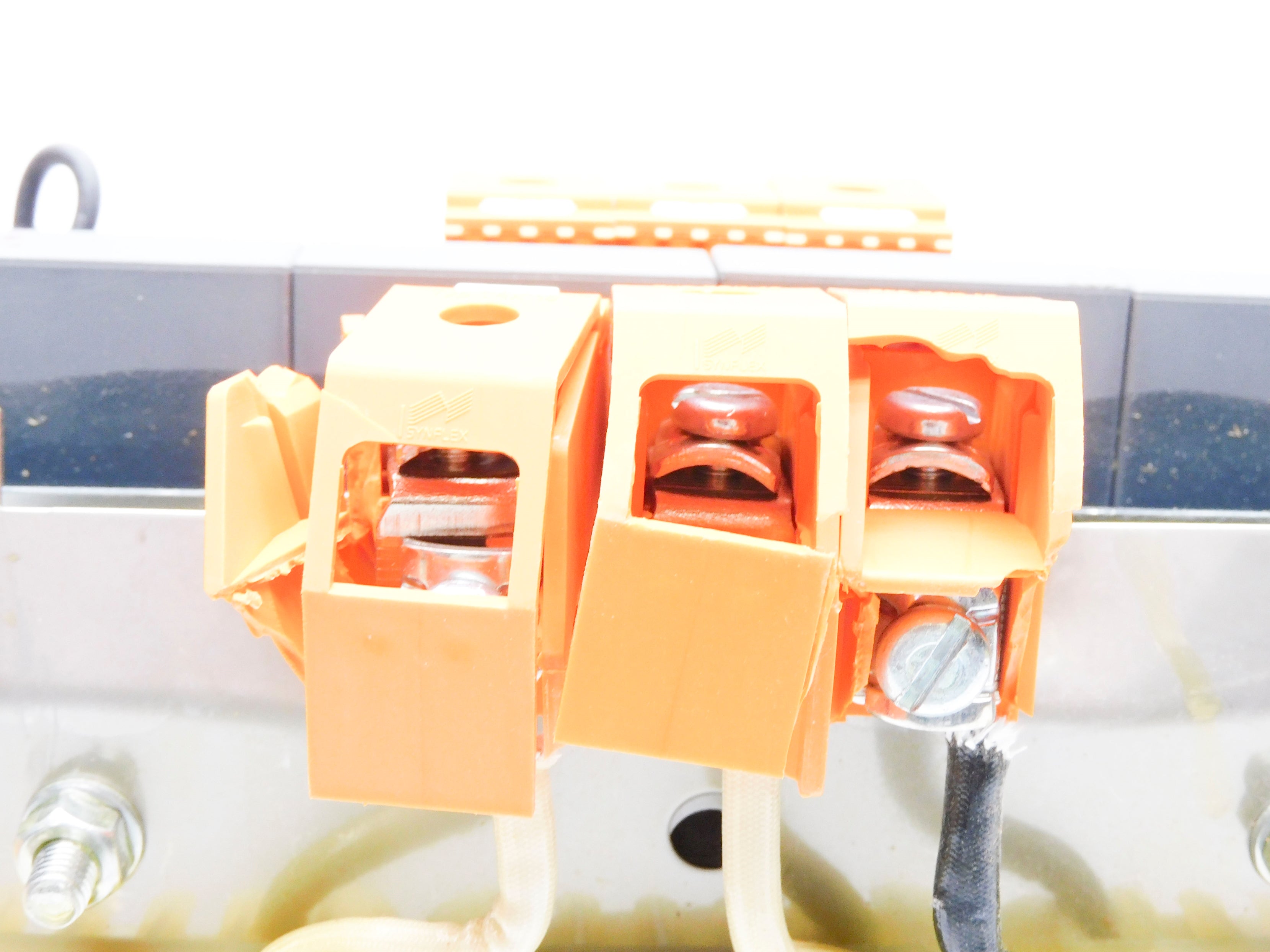LENZE EZN3A0150H024 (AS PICTURED) NSMP