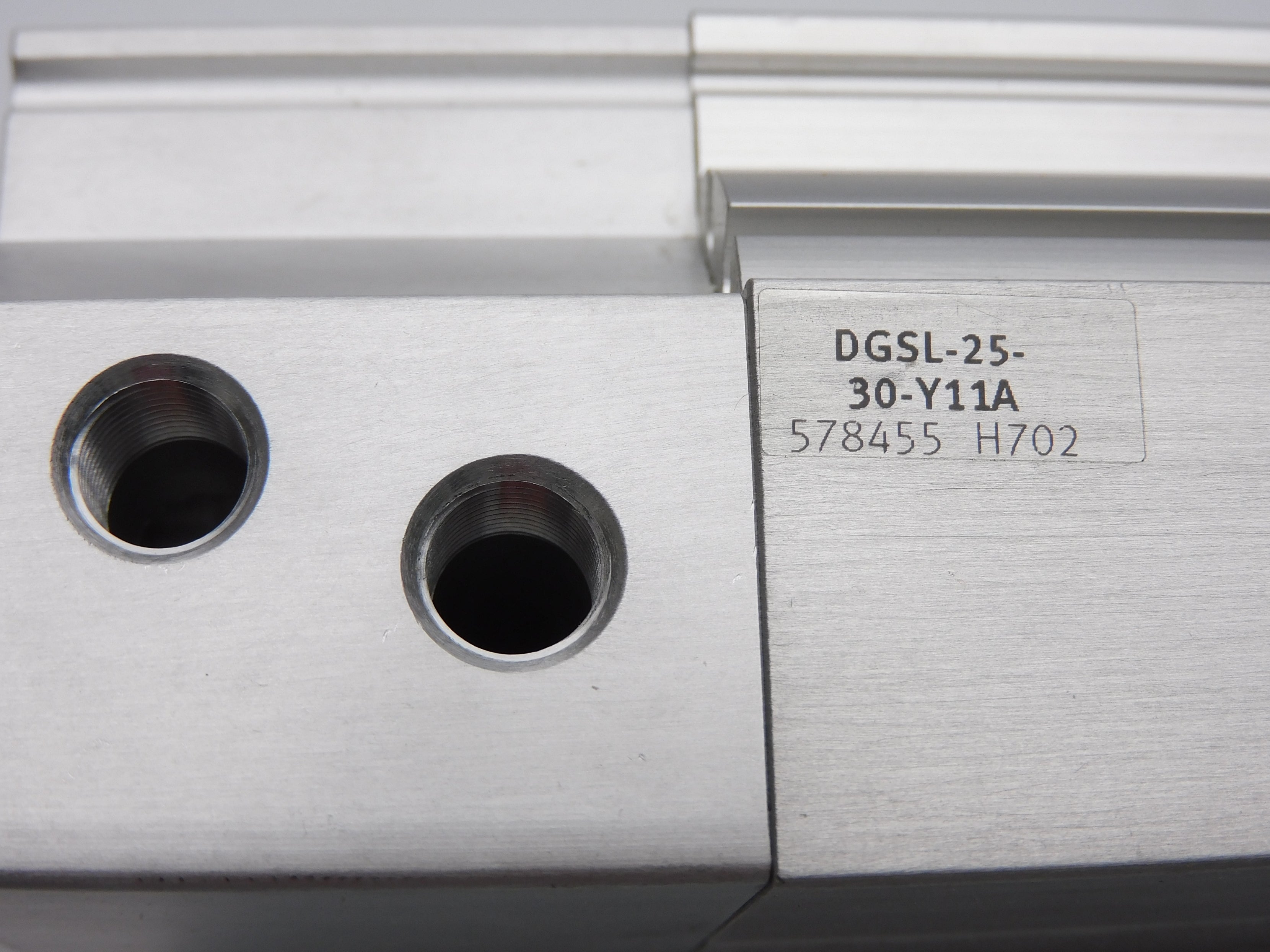 FESTO DGSL-25-30-Y11A 578455 SER. H702 NSMP