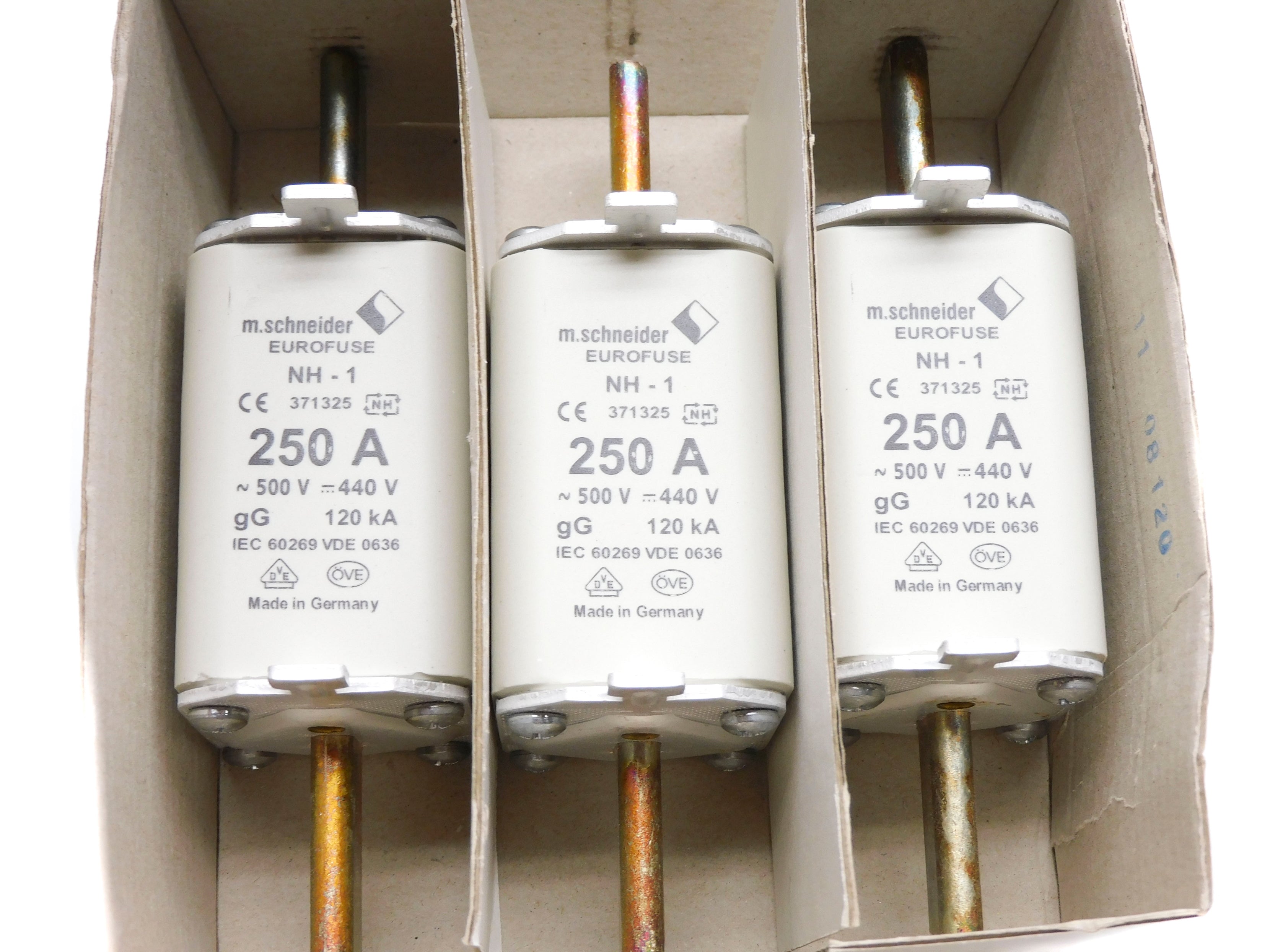 M.SCHNEIDER 371325 NH-1 250A (PKG OF 3) NSMP