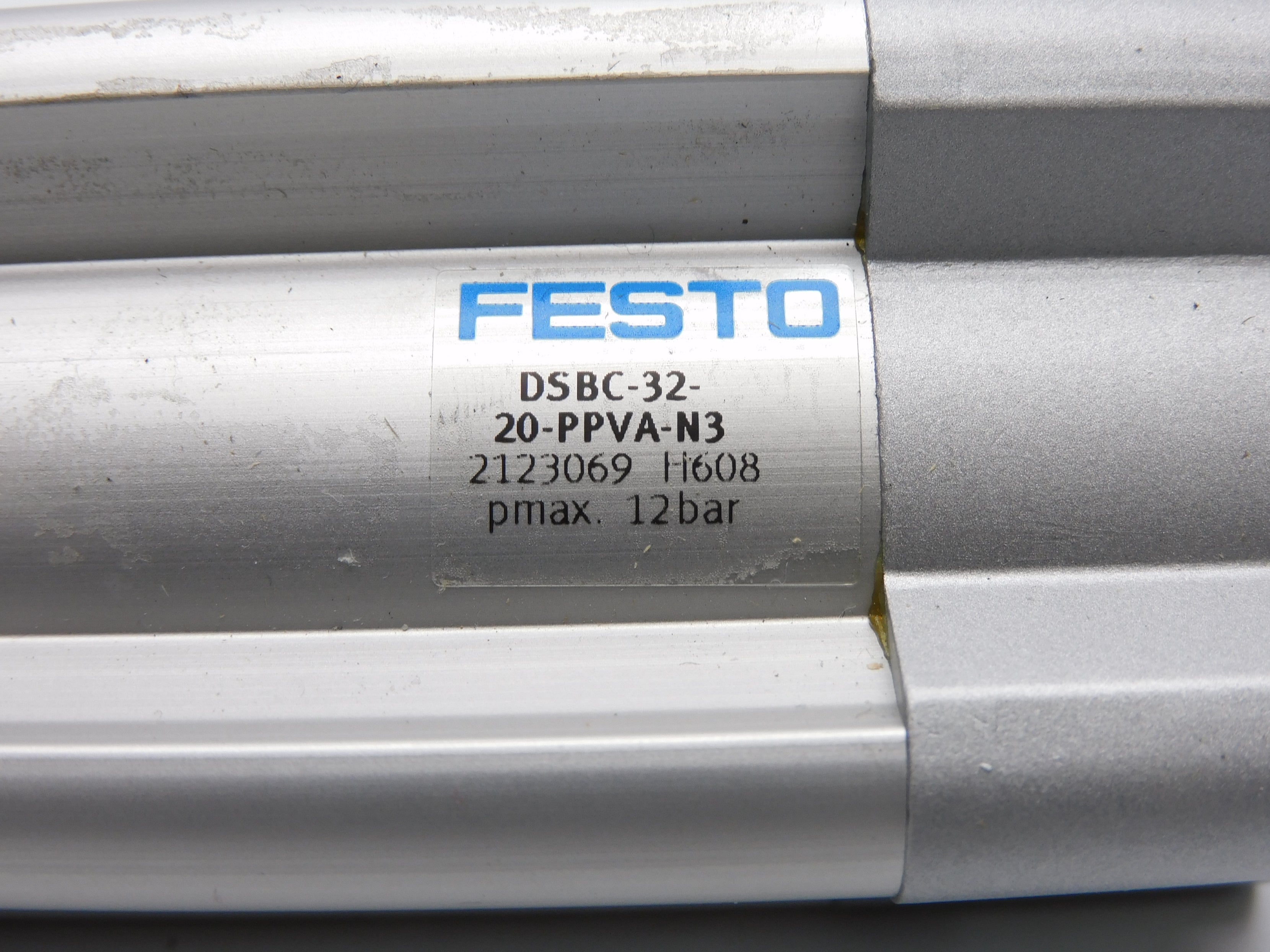 FESTO DSBC-32-20-PPVA-N3 2123069 SER. H608 NSNP