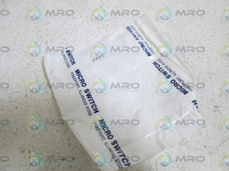 MICRO SWITCH MOUNTING BRACKET 8MA1 *NEW IN FACTORY BAG*