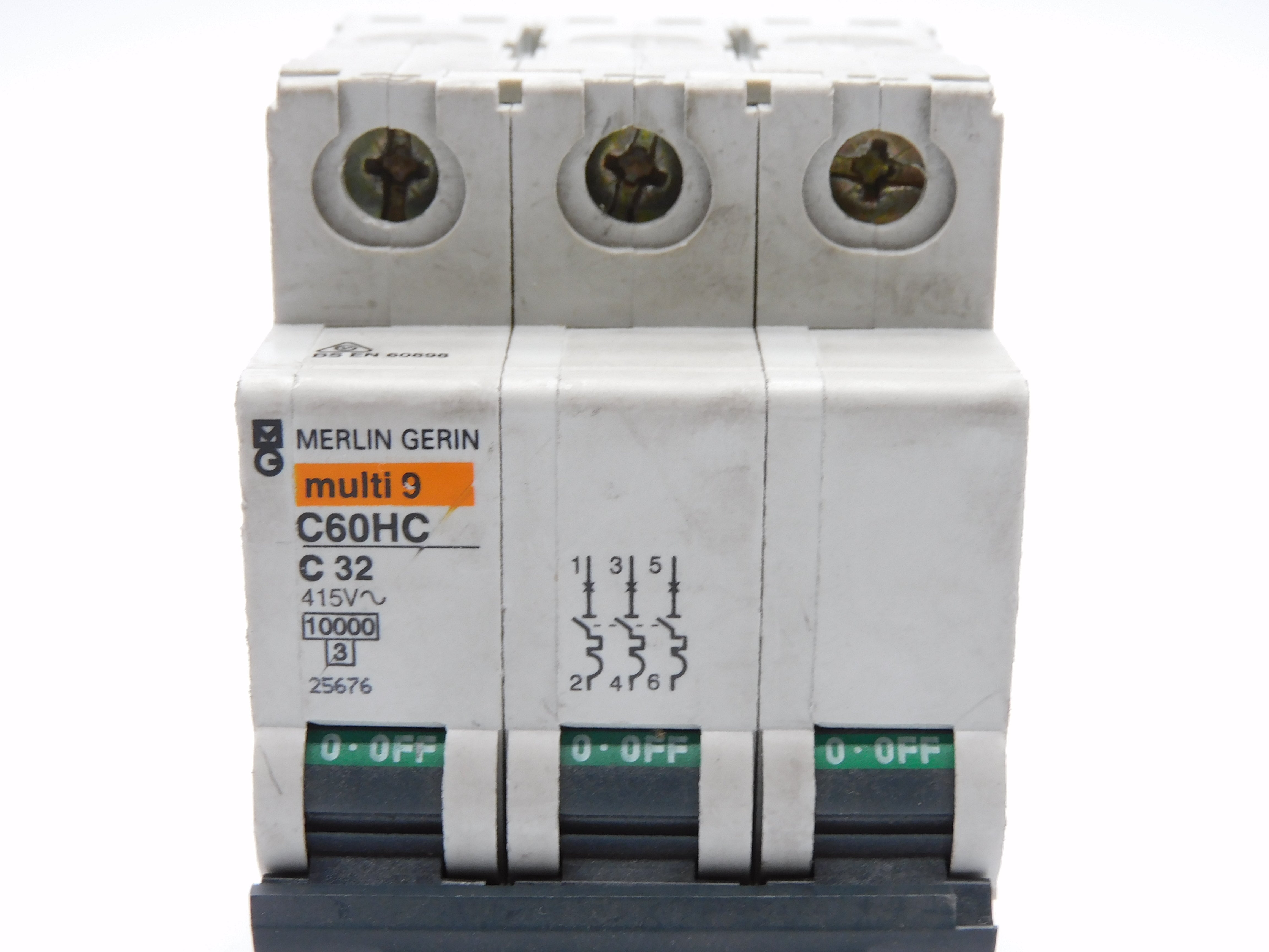 MERLIN GERIN C60HC-C32 25676 32A 415V UNMP