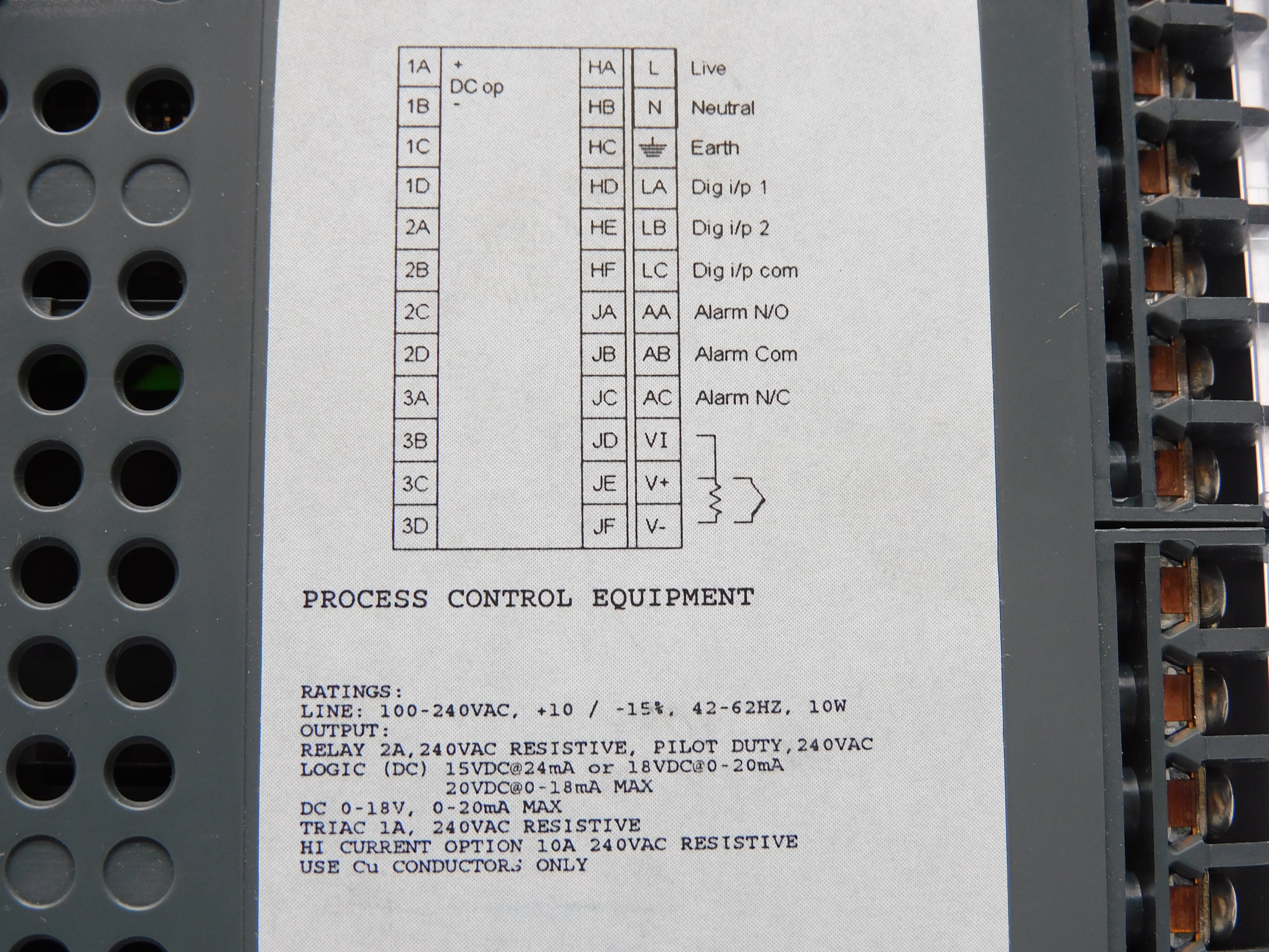 EUROTHERM 2408I/AL/GN/VH/D6/XX/XX/XX/XX/XX/ENG NSMP