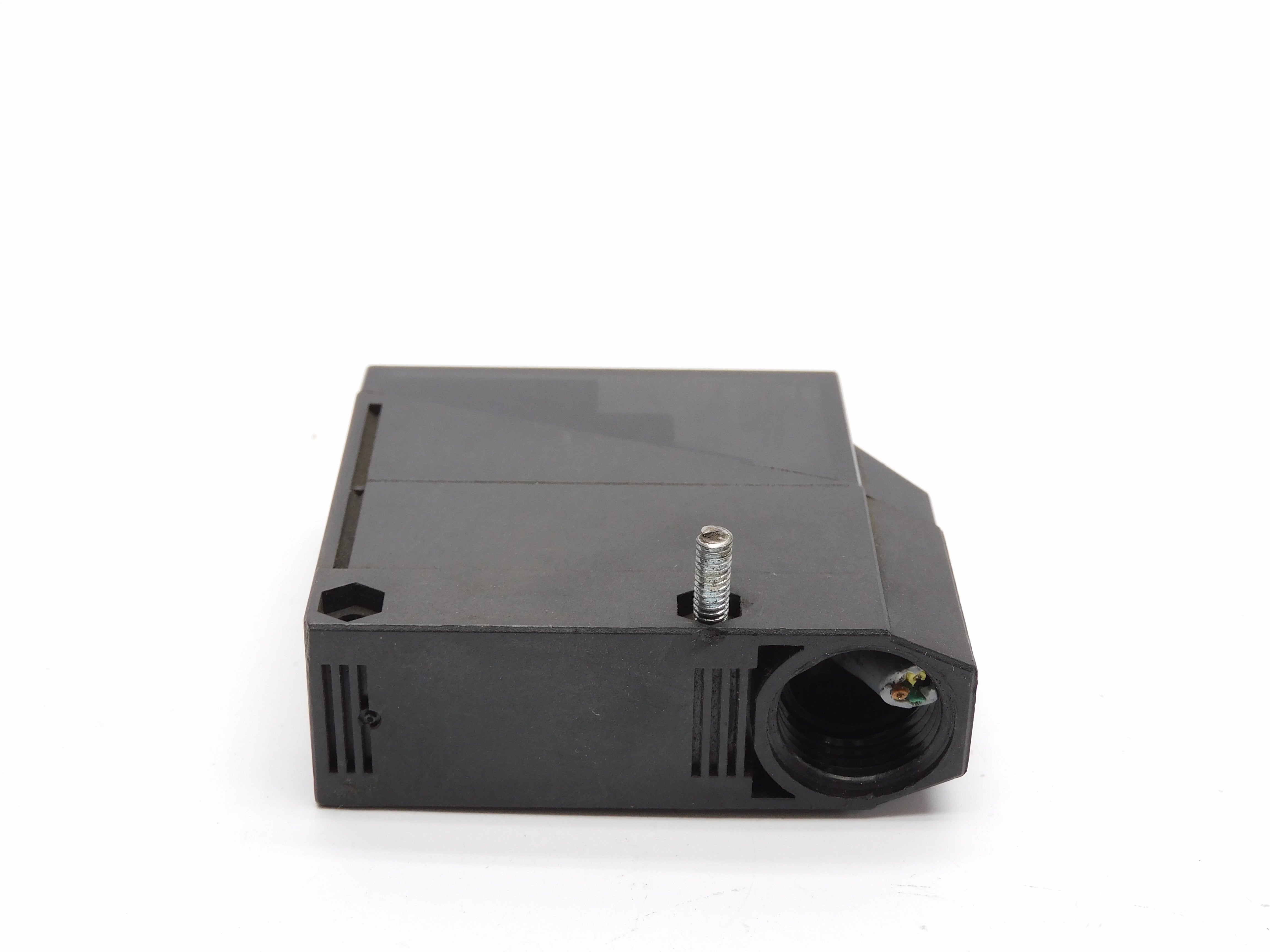OMRON E3JM-R4M4-US UNMP