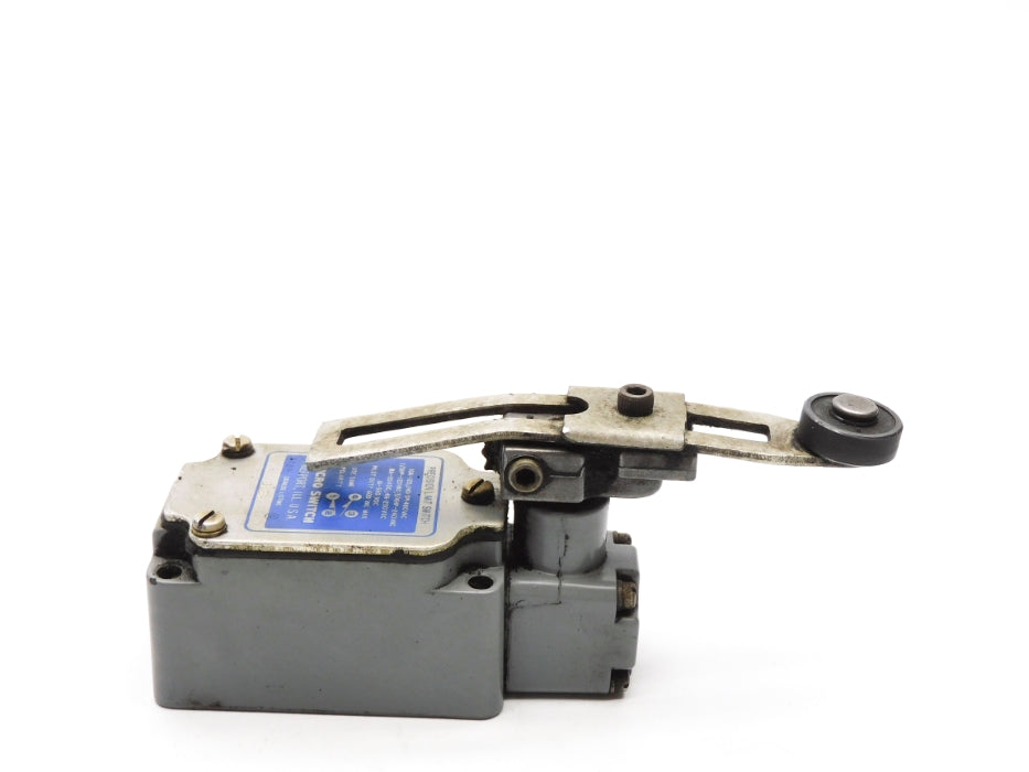 MICRO SWITCH 1LS3 (AS PICTURED) (GREY) UNMP