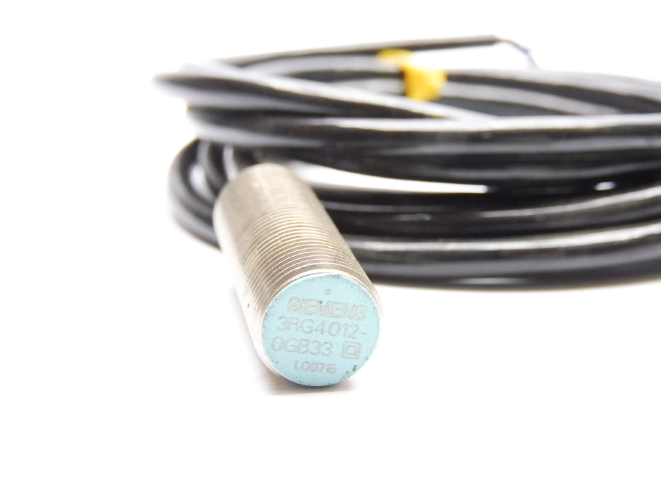 SIEMENS 3RG4012-0GB33 UNMP