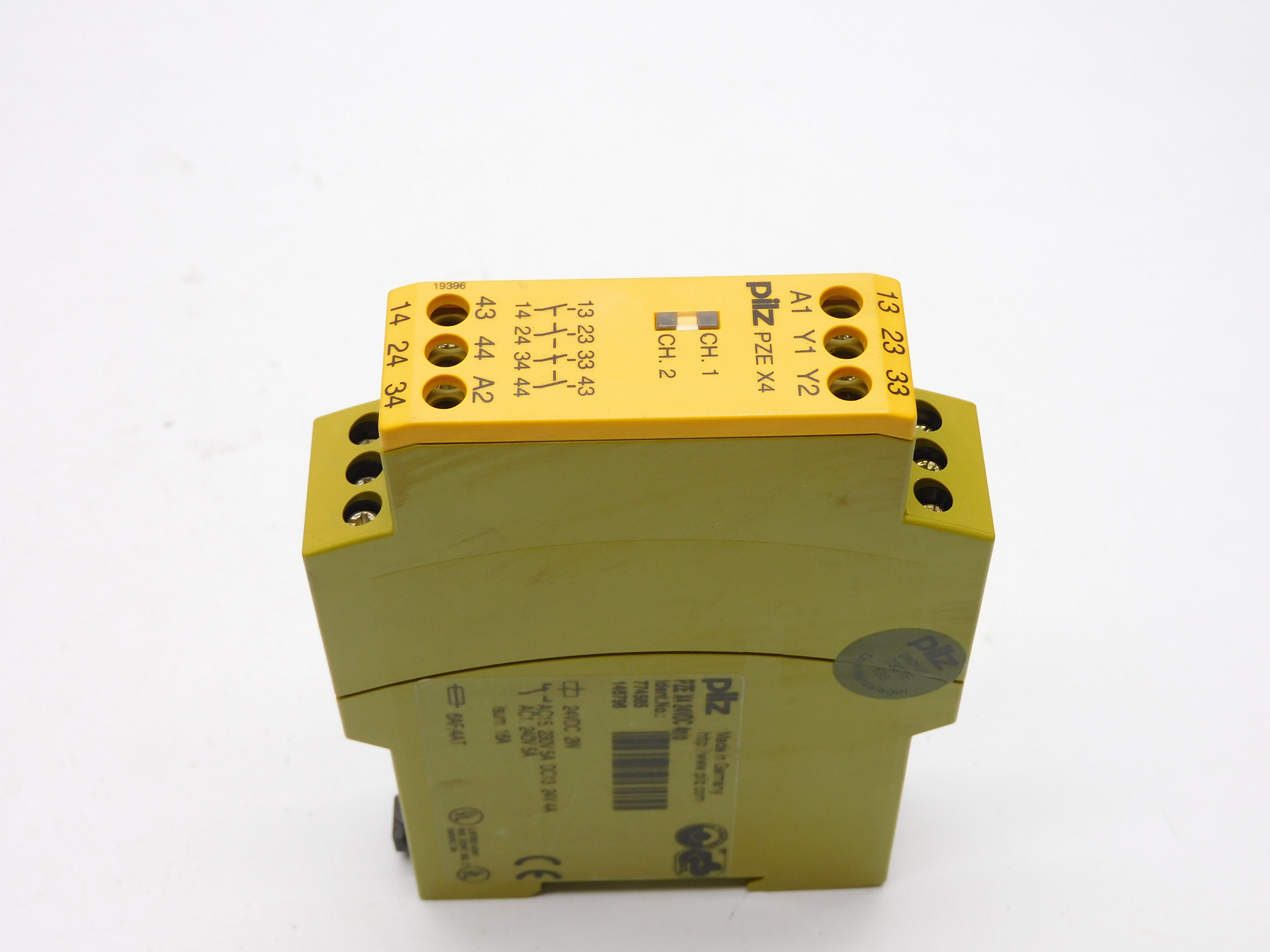 PILZ PZE-X4-24VDC-4N/O 774585 24VDC NSMP