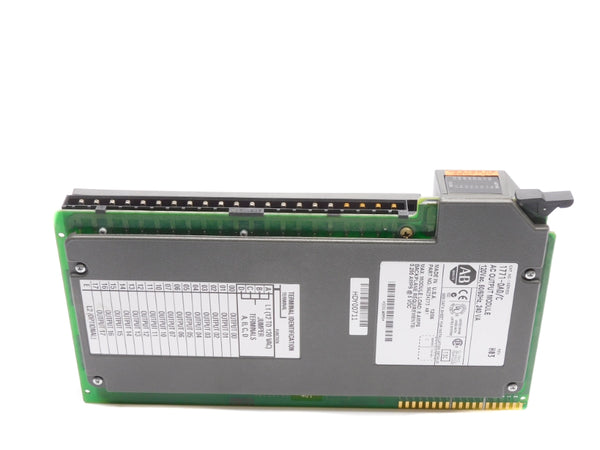 ALLEN BRADLEY 1771-OAD SER. C 120VAC 8A REV. H03 UNMP