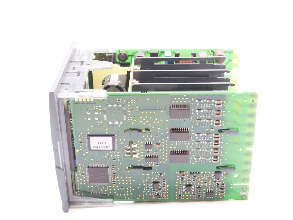 EUROTHERM 2704/VH/121/XX/D4/PV/XX/XX/XX/XX/A2/XX UNMP