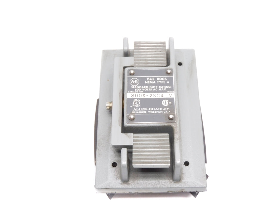ALLEN BRADLEY 800S-2SC4 SER. M (AS PICTURED) UNMP