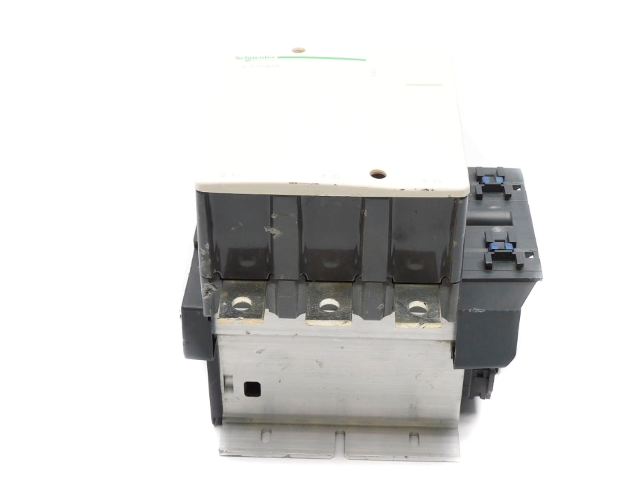 SCHNEIDER ELECTRIC LC1F330 600VAC 370A (AS PICTURED) NUPI