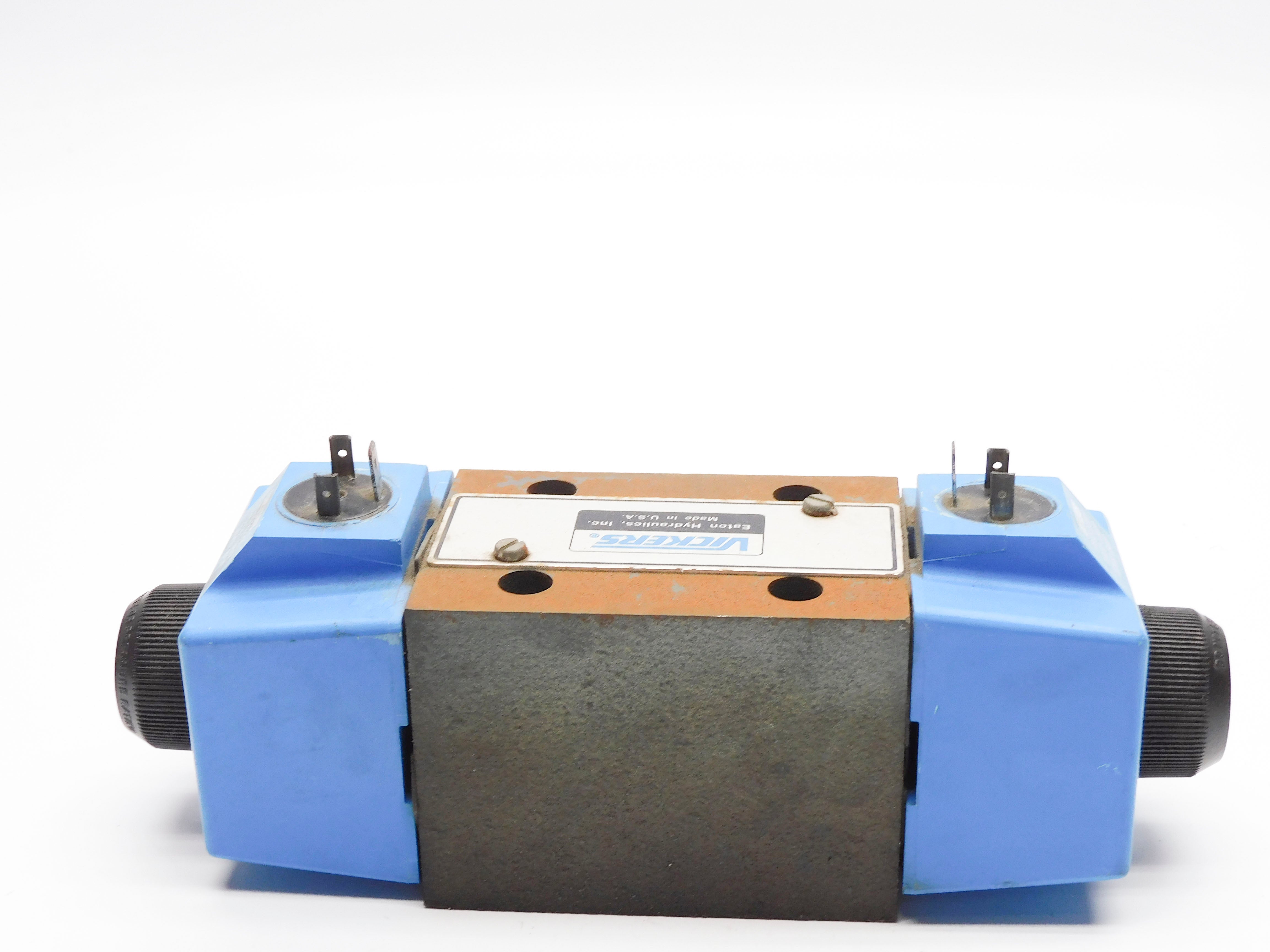 VICKERS DG4V4-016C-M-U-B5-10 02-337079 110/120V 4500/1750PSI NSNP