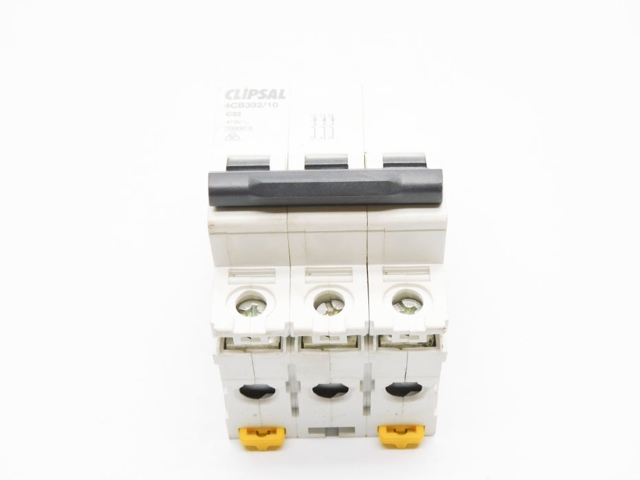 CLIPSAL 4CB332/10 32A 415V UNMP