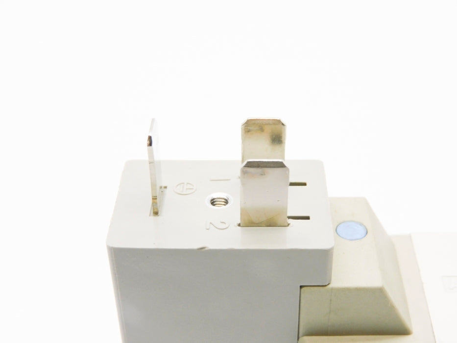 SMC VF3143-5DZ1 24VDC (AS PICTURED) UNMP