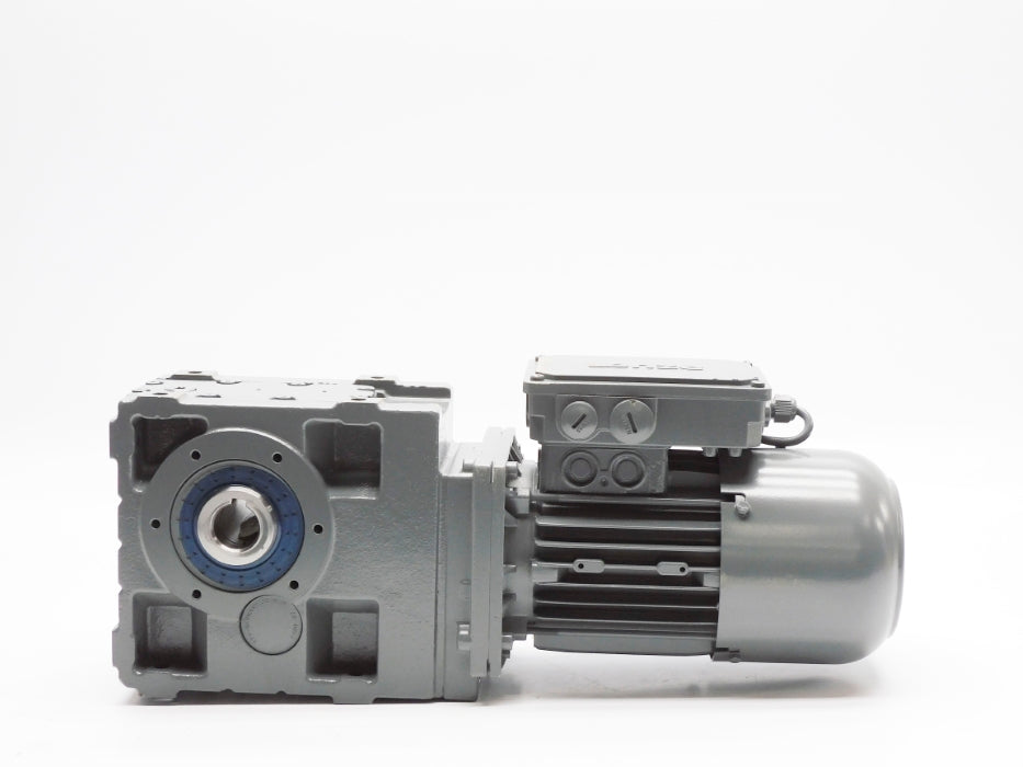 LENZE GKS04-3MHBR063C32 MDEMAXX063-32C0C 460V 0.80A NSNP