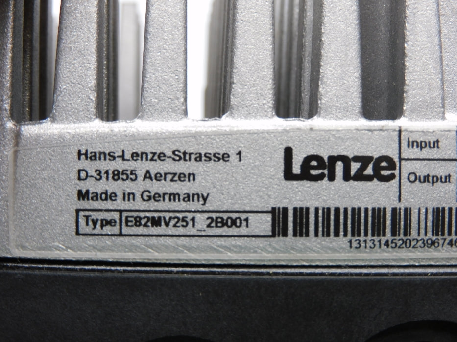 LENZE E82MV251-2B001 (AS PICTURED) NUPI