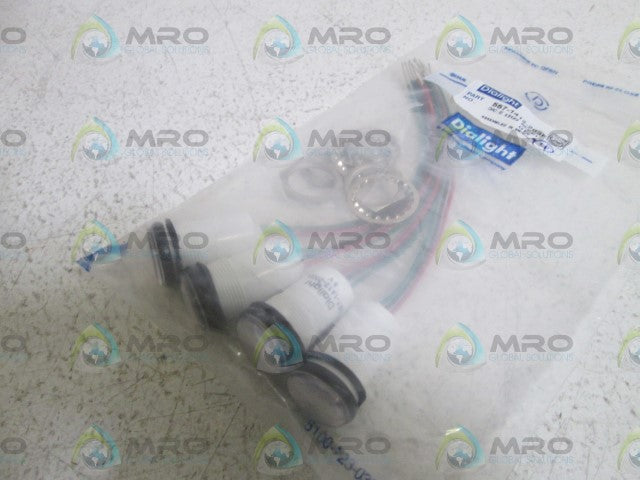 LOT OF 4 DIALIGHT PANEL MOUNT INDICATOR 557-1412-203F *NEW IN BAG*