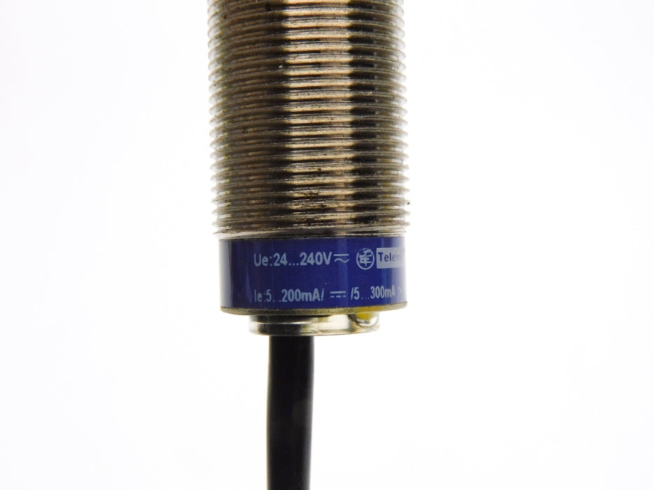TELEMECANIQUE XS1M18MA230L1 UNMP