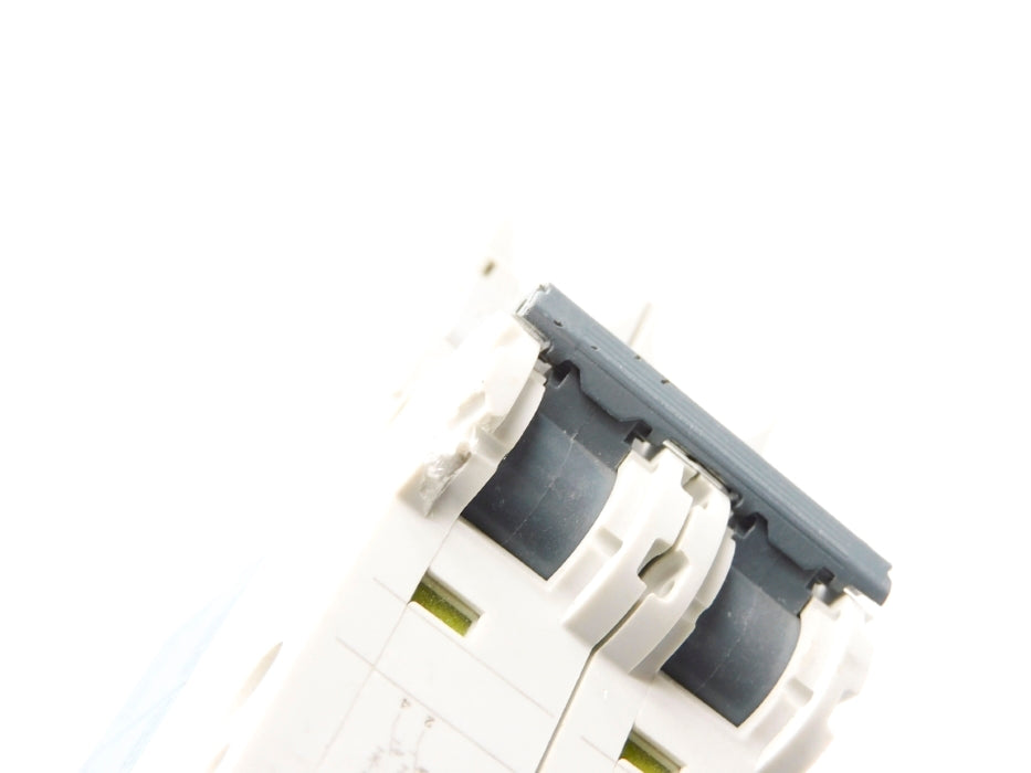 SIEMENS 5SJ4202-8HG42 2A 400V (AS PICTURED) NSNP