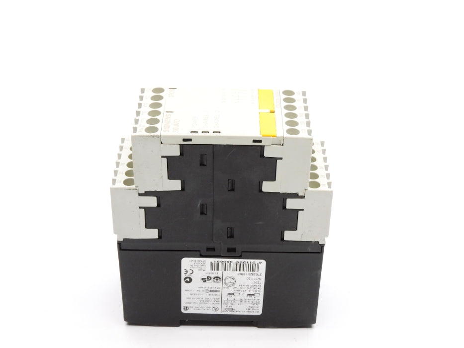 SIEMENS 3TK2825-1BB40 24VDC (AS PICTURED) UNMP