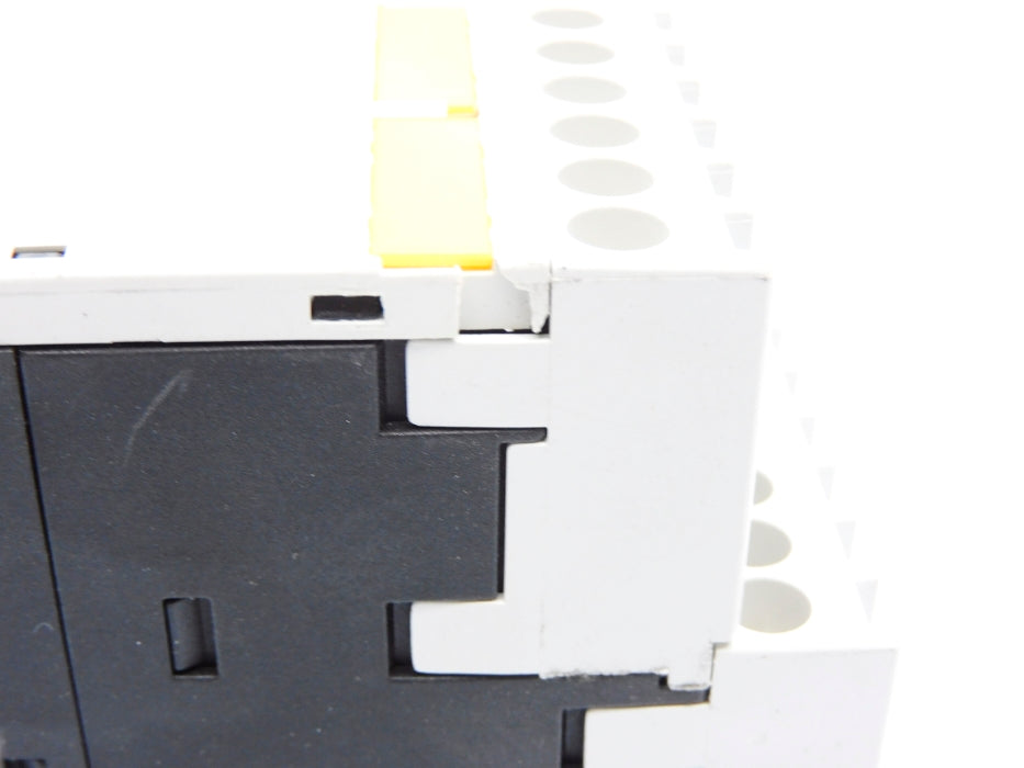 SIEMENS 3TK2825-1BB40 24VDC (AS PICTURED) UNMP