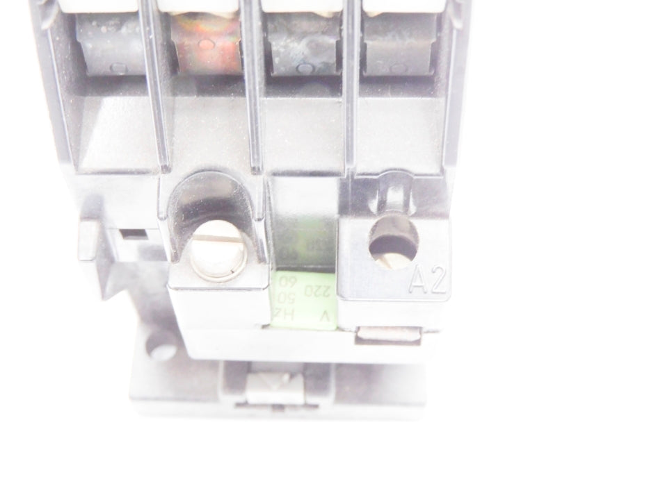 SIEMENS 3TH8031-0A 220V 16A UNMP