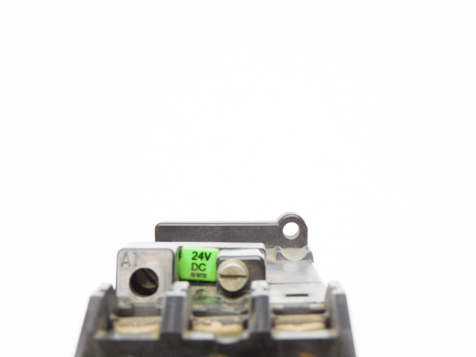 SIEMENS 3TB4217-0B 24VDC (AS PICTURED) UNMP
