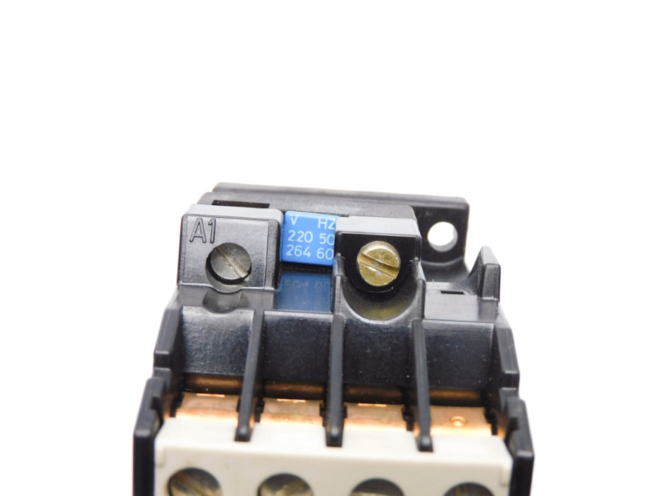 SIEMENS 3TB4011-0A 220/264V NSNP