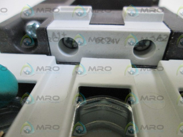 SIEMENS CONTACTOR 3RT1446-1BB40 DC24V *USED*