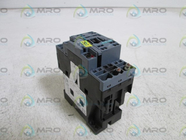 SIEMENS CONTACTOR 3RT2026-2BB40 (CRACKED AS PICTIRED) *AS IS*