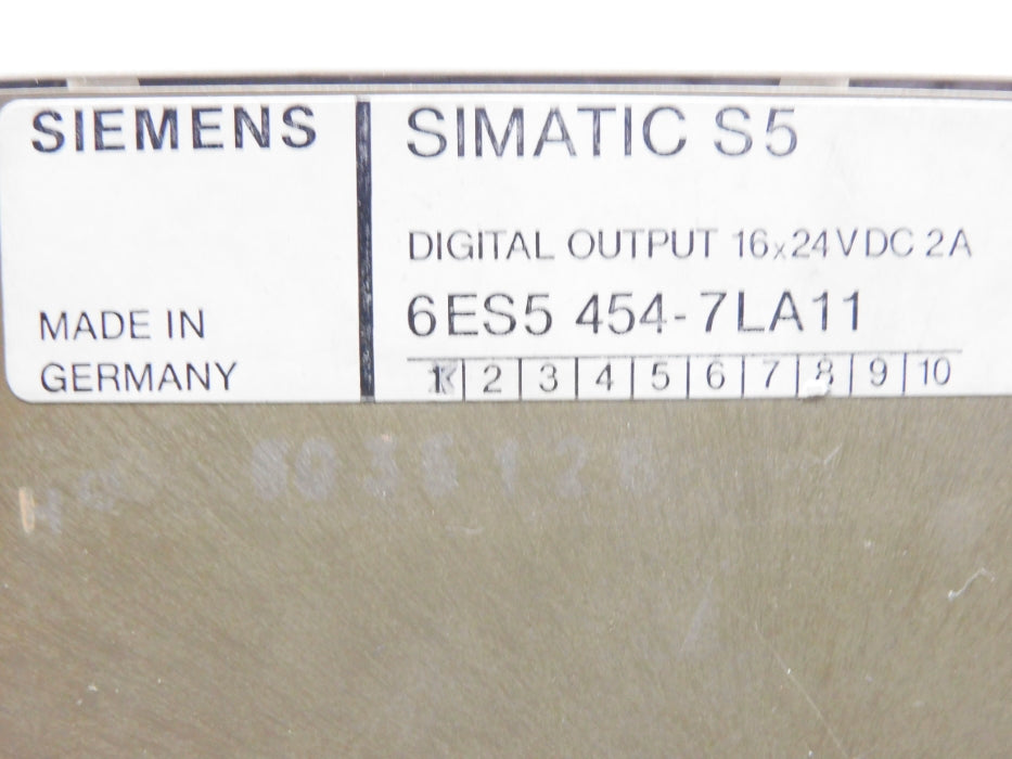 SIEMENS 6ES5454-7LA11 (NO TERMINAL) (AS PICTURED) UNMP