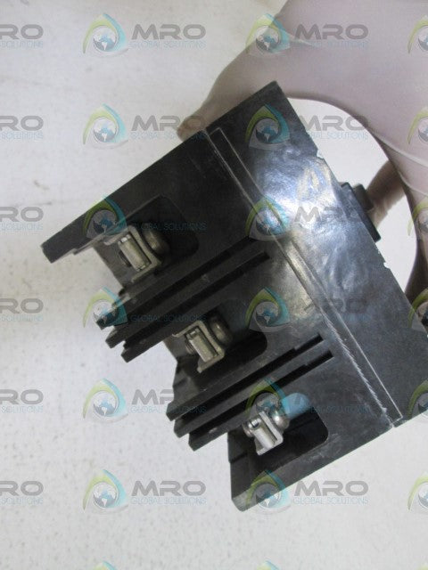 GENERAL ELECTRIC TEC36003 CIRCUIT BREAKER 3A  (GREEN) (AS PICTURED) *NEW NO BOX*
