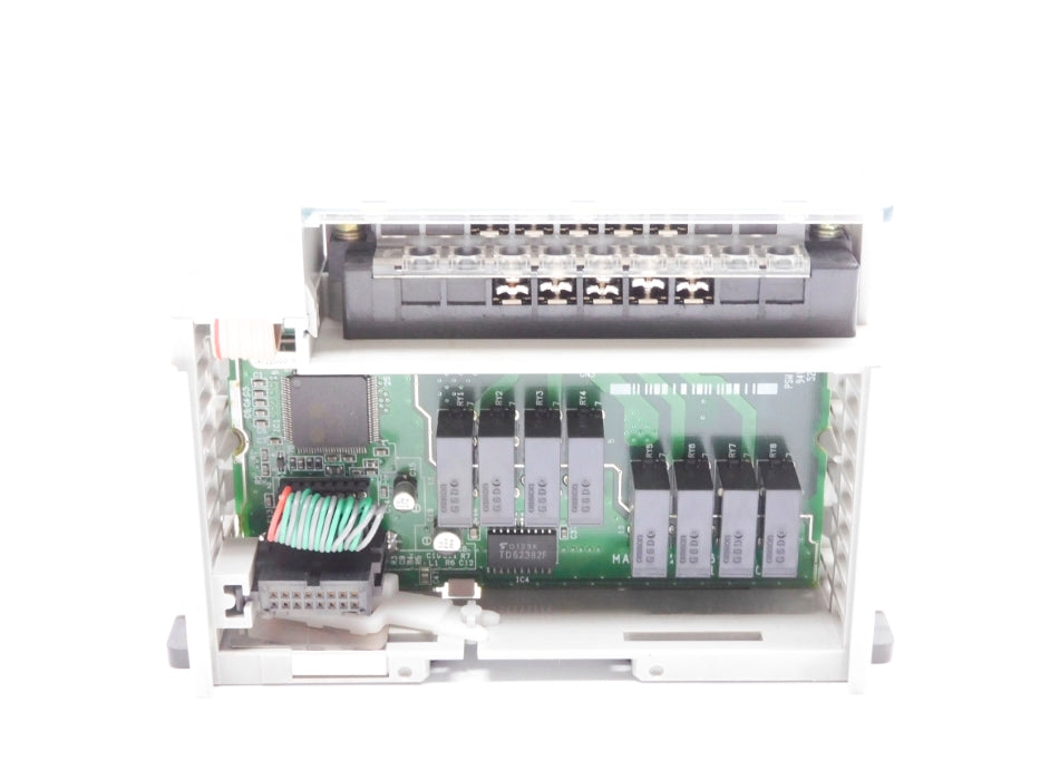 ALLEN BRADLEY 1769-OW8 SER. B F/W 2.1 UNMP