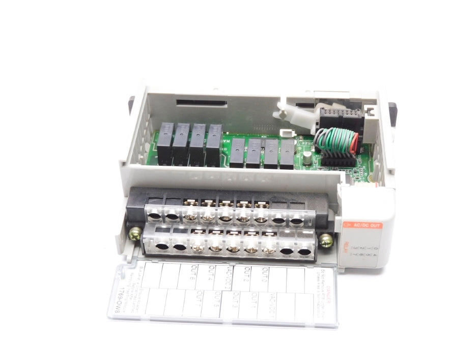 ALLEN BRADLEY 1769-OW8 SER. B F/W 2.1 UNMP