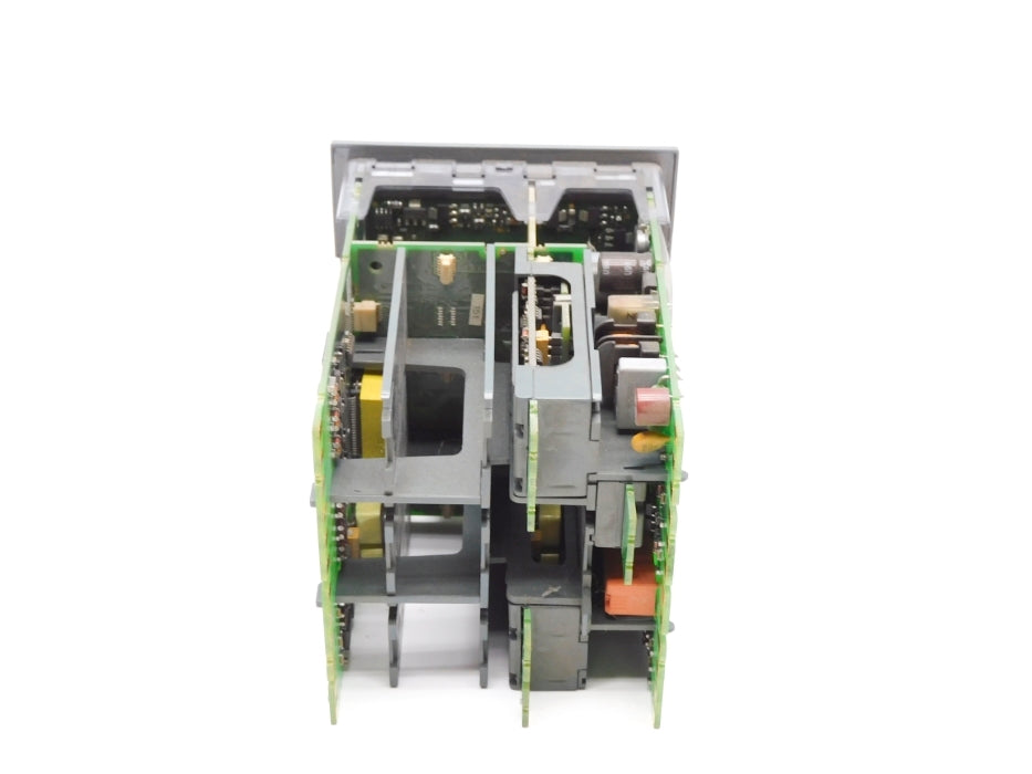 EUROTHERM 2704/VH/121/XX/D4/PV/XX/XX/XX/XX/A2/XX/ENG (NO COVER) UNMP