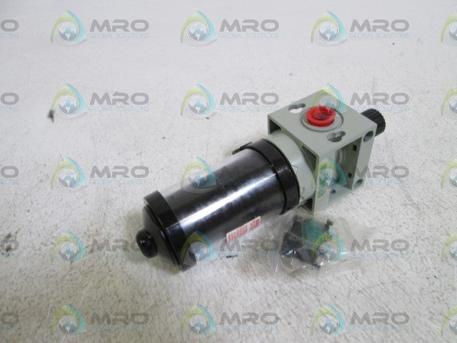 NUMATICS LUBRICATOR L22L-03C  *NEW NO BOX*