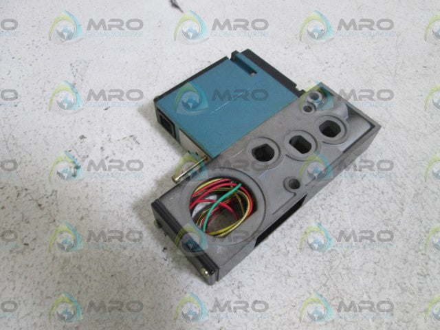 MAC VALVE 92B-AAB-000-DM-DDAP-1DM (AS PICTURED) *USED*