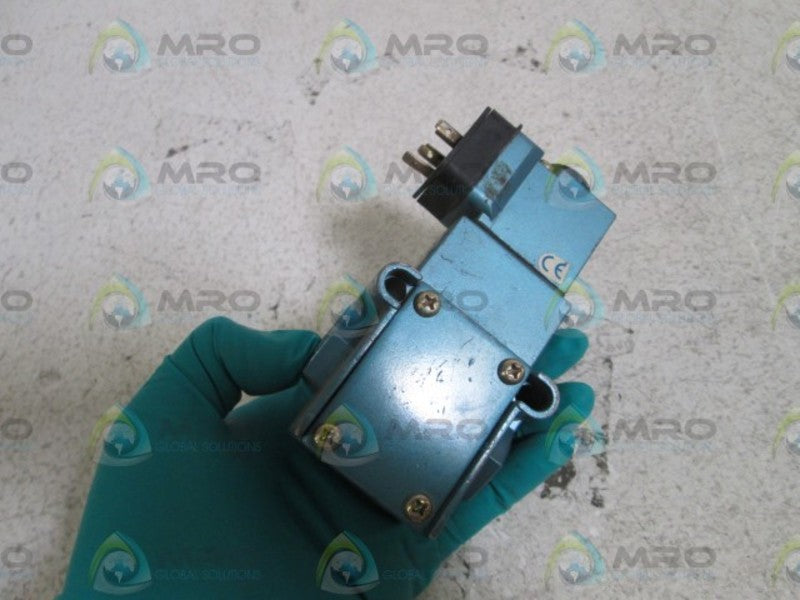 MAC 55B-22-PI-221BA SOLENOID VALVE 110/120V 25-150 PSI *USED*