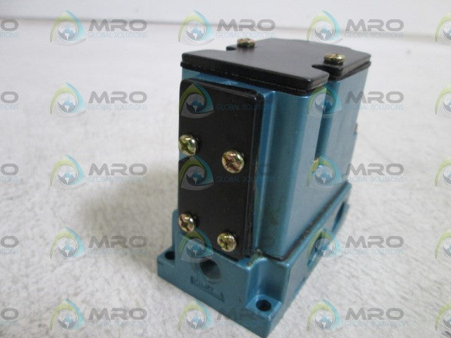 MAC SOLENOID VALVE 6222C-241-RA *USED*