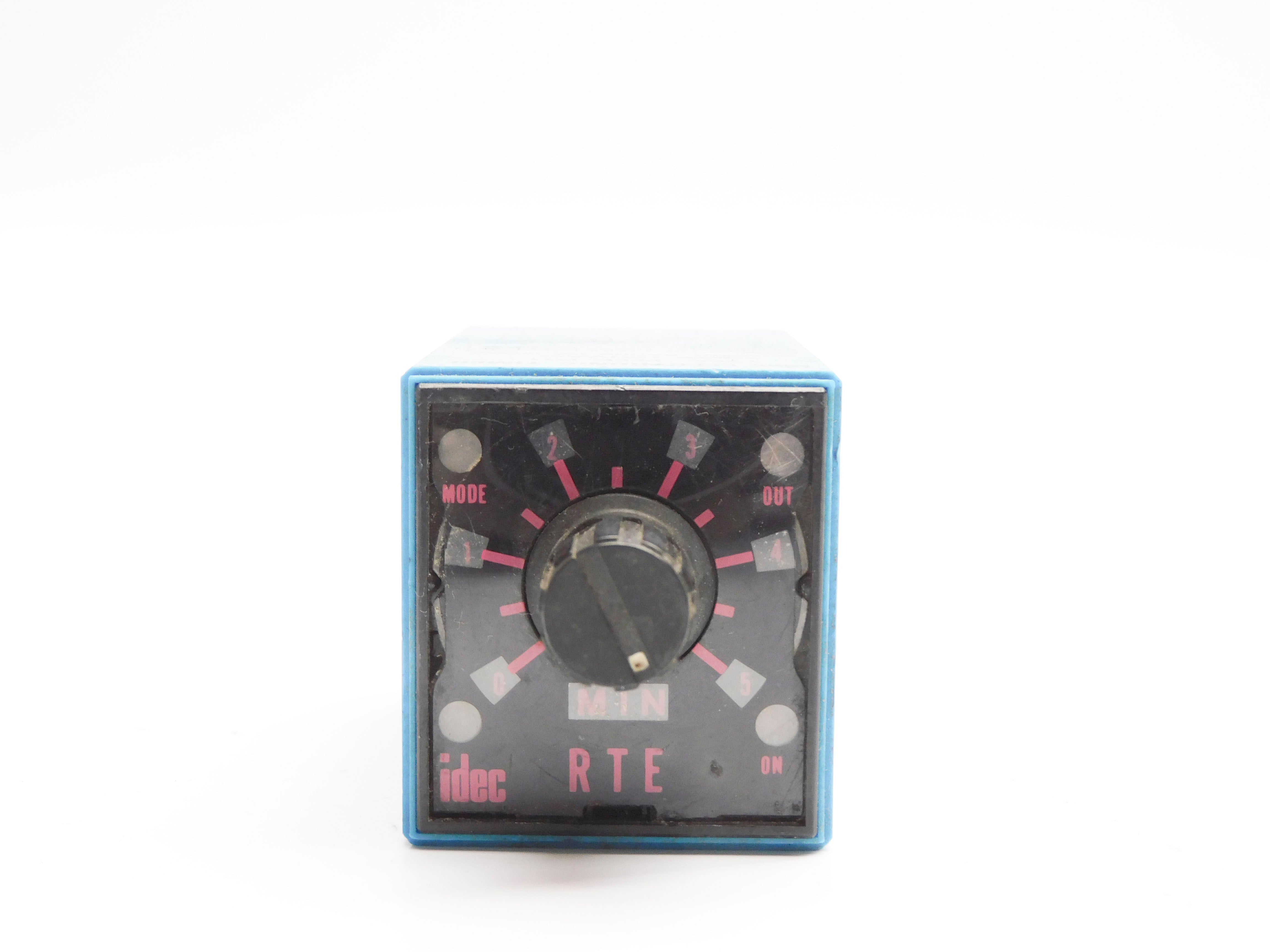 IDEC RTE-P11 120VAC 5MIN UNMP