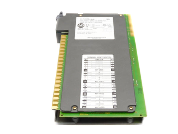 ALLEN BRADLEY 1771-ID16 SER. B (120VAC/DC) UNMP