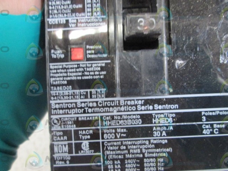 SIEMENS HHED63B030 CIRCUIT BREAKER 30A (AS PICTURED) *NEW NO BOX*