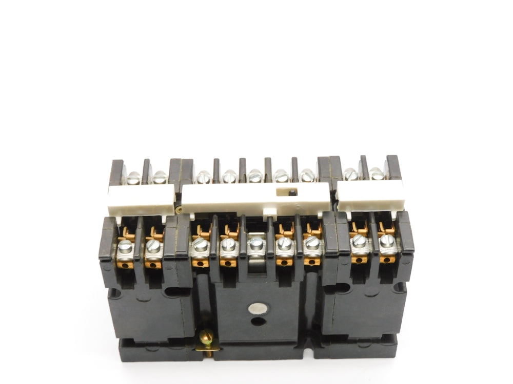 GENERAL ELECTRIC CR120AD08048AA SER. A 24VDC UNMP