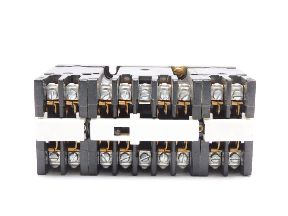 GENERAL ELECTRIC CR120AD08048AA SER. A 24VDC UNMP