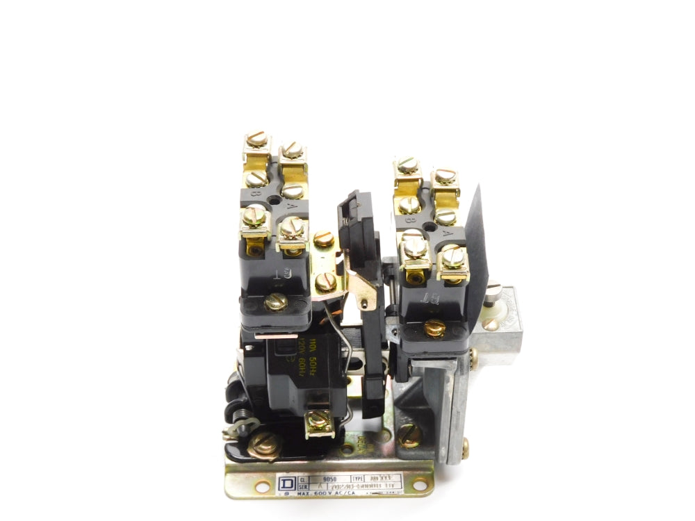 SQUARE D 9050AO11E SER. A 110/120V UNMP