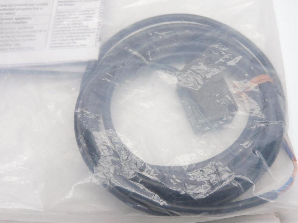 OMRON E3Z-D62 12-24VDC 2M NSMP