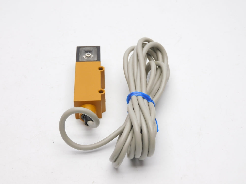 OMRON E3S-VS1E42 12-24VDC 2M NSMP