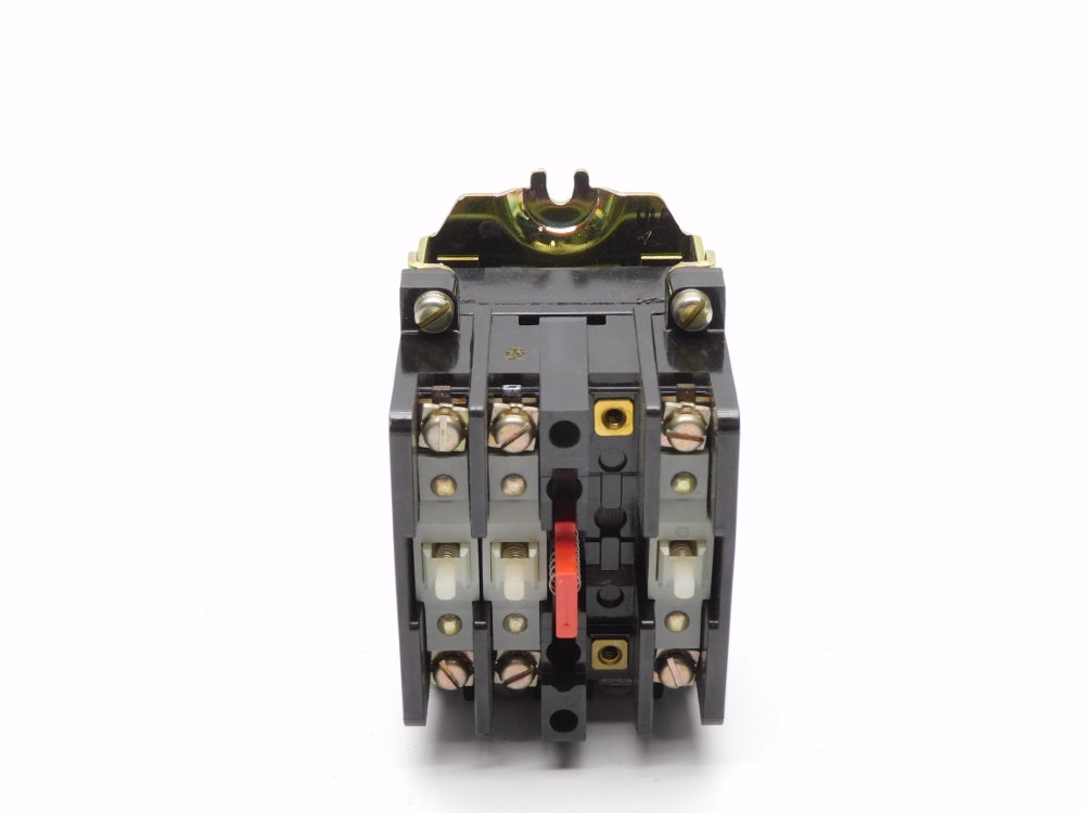 ALLEN BRADLEY 700-N400A1 SER. C 120/110V (BK/YL) (AS PICTURED) NSMP