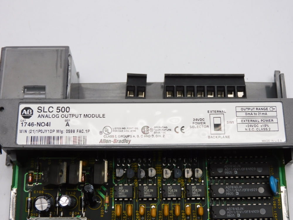 ALLEN BRADLEY 1746-NO4I SER. A 24VDC (NO DOOR) UNMP