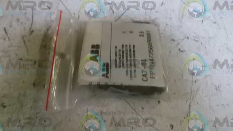 LOT OF 5 CA7-01 CONTACT BLOCK  NSNP